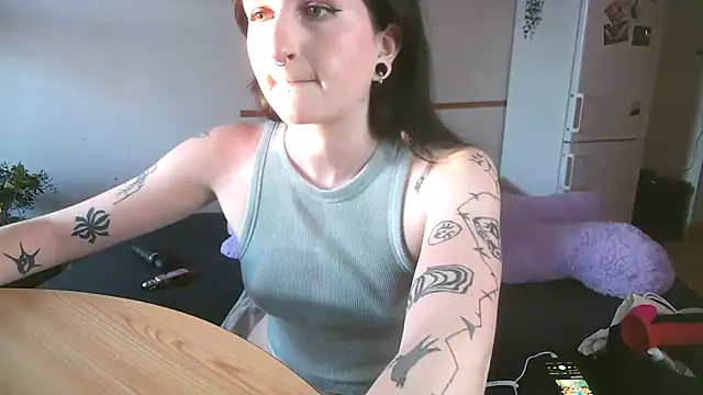 Violett3333 online show from March 21, 5:38 pm