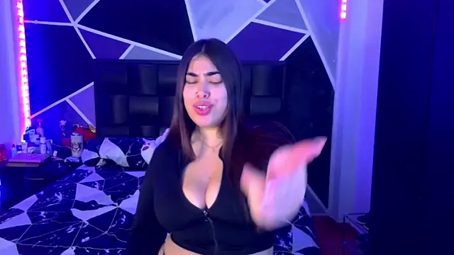 jazminslut online show from February 11, 12:48 am