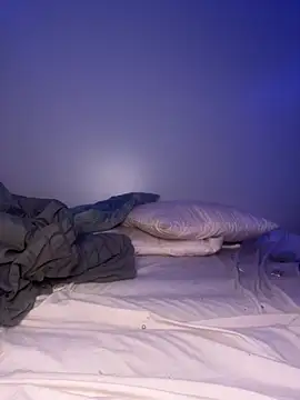 Snapshot of lovergirll555 chatting on February 27, 11:16 pm lovergirll555 online show from February 27, 11:16 pm