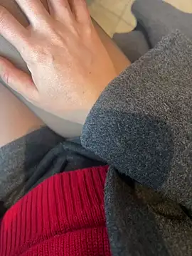 xiaoyuan01 online show from February 25, 2:10 am