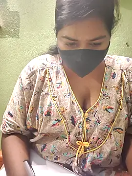 Liyaa 24 online show from February 1, 5:00 pm