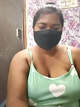 Liyaa 24 online show from March 17, 9:45 am