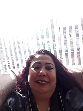 Snapshot of EmmaJhomson chatting on April 14, 1:06 pm EmmaJhomson online show from April 14, 1:06 pm