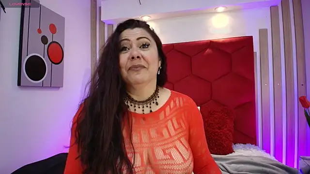 Snapshot of EmmaJhomson chatting on April 15, 12:56 pm EmmaJhomson online show from April 15, 12:56 pm