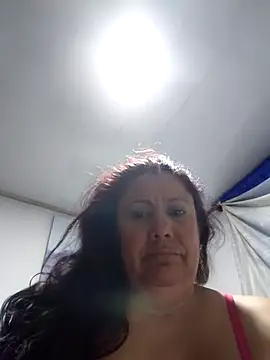 Snapshot of EmmaJhomson chatting on June 24, 1:04 am EmmaJhomson online show from June 24, 1:04 am