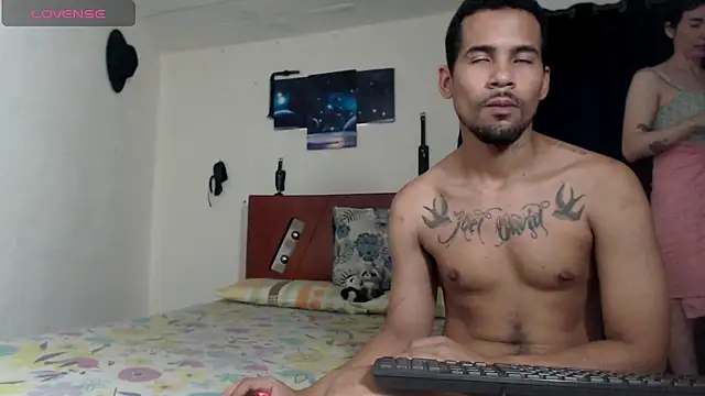 Snapshot of morbo_total69 chatting on July 7, 3:05 pm morbo total69 online show from July 7, 3:05 pm