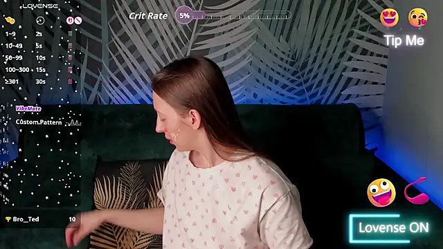 Snapshot of ChristyCrayme chatting on February 12, 9:54 pm ChristyCrayme online show from February 12, 9:54 pm