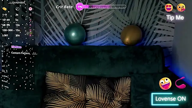 ChristyCrayme online show from March 31, 10:10 pm