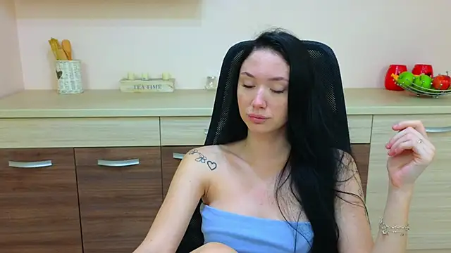 Ivanna  Rose online show from October 28, 5:22 am