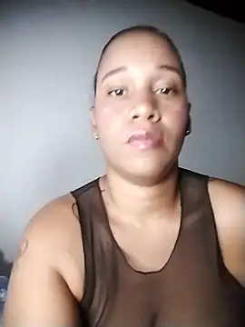 Snapshot of EbonyHorrny chatting on January 9, 3:42 am EbonyHorrny online show from January 9, 3:42 am