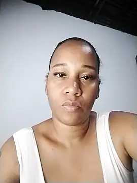 Snapshot of EbonyHorrny chatting on January 15, 2:38 am EbonyHorrny online show from January 15, 2:38 am