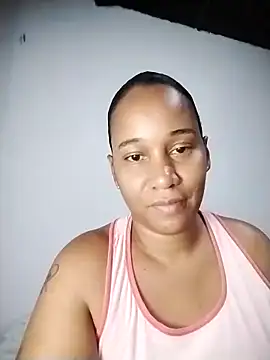 Snapshot of EbonyHorrny chatting on February 21, 2:12 am EbonyHorrny online show from February 21, 2:12 am