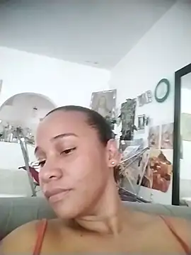 Snapshot of EbonyHorrny chatting on February 26, 6:29 pm EbonyHorrny online show from February 26, 6:29 pm