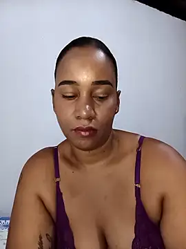 Snapshot of EbonyHorrny chatting on March 2, 12:45 pm EbonyHorrny online show from March 2, 12:45 pm