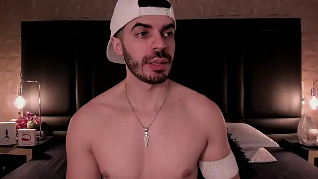 AxelThompson  online show from November 12, 12:05 pm