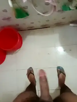 Snapshot of zim200 chatting on December 4, 8:45 am zim200 online show from December 4, 8:45 am