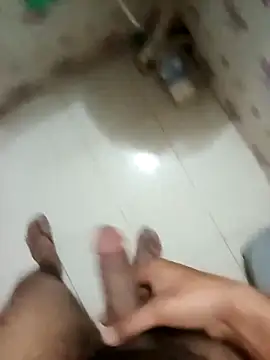 Snapshot of zim200 chatting on February 26, 5:12 pm zim200 online show from February 26, 5:12 pm