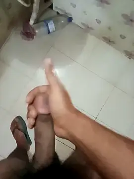 Snapshot of zim200 chatting on March 29, 11:21 am zim200 online show from March 29, 11:21 am