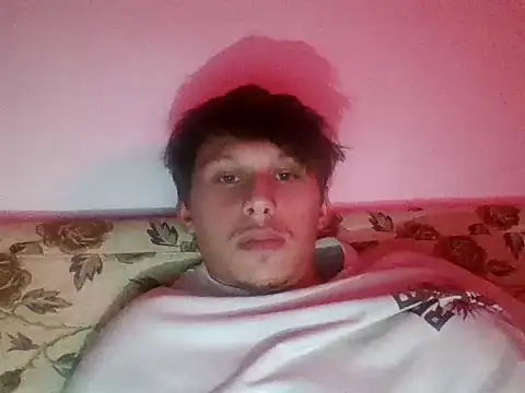 Snapshot of luciferalpha1231 chatting on September 17, 10:11 pm luciferalpha1231 online show from September 17, 10:11 pm