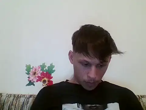 Snapshot of luciferalpha1231 chatting on September 21, 3:24 pm luciferalpha1231 online show from September 21, 3:24 pm