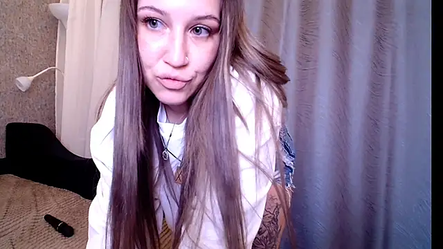 Snapshot of CherryZlata chatting on November 30, 4:55 pm CherryZlata online show from November 30, 4:55 pm