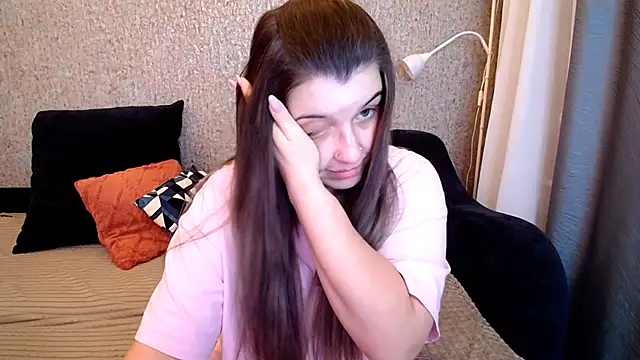 Snapshot of CherryZlata chatting on December 14, 5:51 pm CherryZlata online show from December 14, 5:51 pm