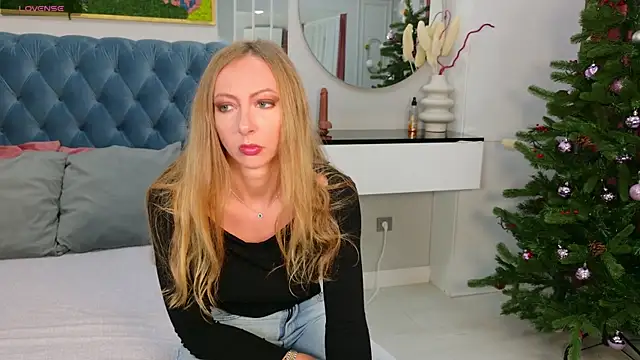 SiennaPierce online show from December 20, 5:03 am