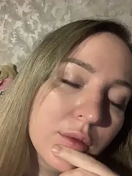 hotsteacher online show from November 15, 2:20 am