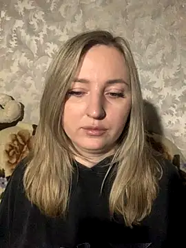 hotsteacher online show from December 4, 2:32 am