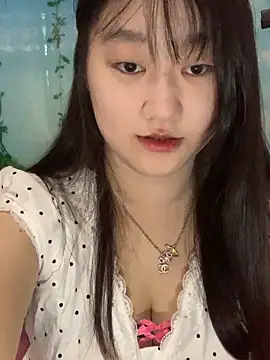 xialuo25 online show from April 25, 6:49 am