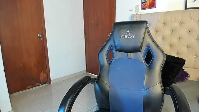 VeronicaBrun online show from September 25, 8:12 pm