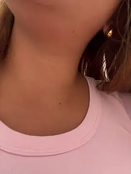 sara calderon online show from November 18, 2:21 pm