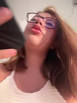 sara calderon online show from January 14, 1:28 pm