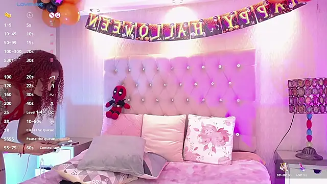 Snapshot of Dancer-Myluu chatting on October 8, 11:13 pm Dancer-Myluu online show from October 8, 11:13 pm