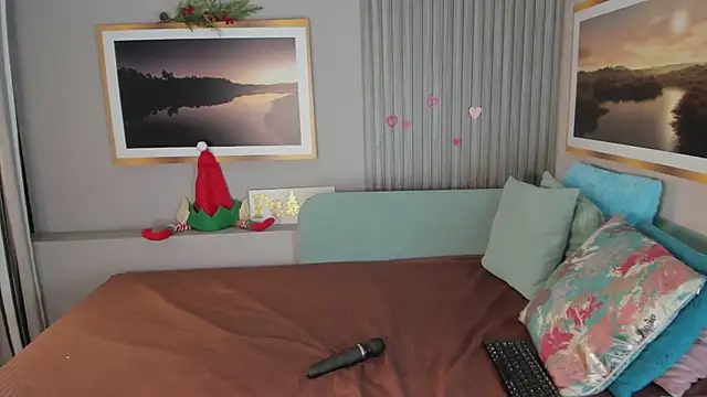 Hailey-Fox online show from November 9, 10:19 pm