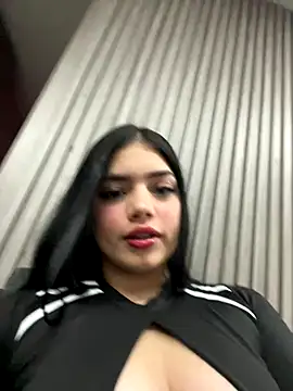 Hailey-Fox online show from December 21, 9:00 pm