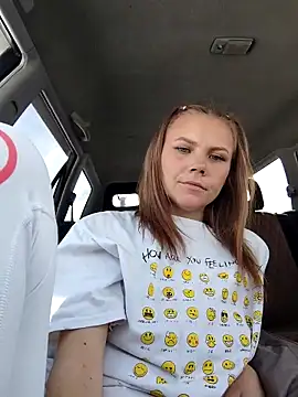 Snapshot of YOURLIKAA chatting on February 28, 4:24 am YOURLIKAA online show from February 28, 4:24 am