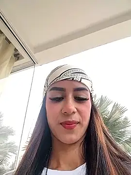 Juliana Xander online show from November 15, 2:13 pm