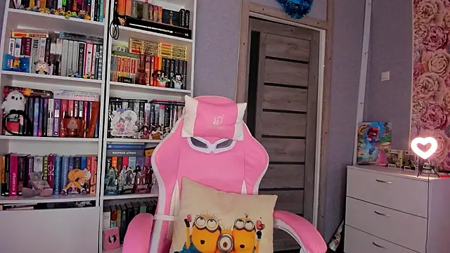 Snapshot of minionka chatting on February 1, 11:09 am minionka online show from February 1, 11:09 am