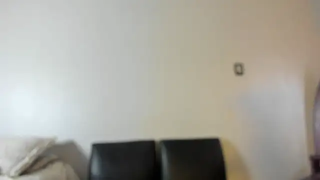 Snapshot of Pamela_Squirtt chatting on February 23, 3:20 pm Pamela Squirtt online show from February 23, 3:20 pm