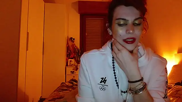 refem9 online show from December 16, 5:29 pm