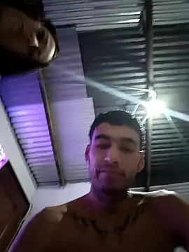 love birds 69 online show from December 16, 12:04 am