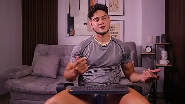 DaviesBrown online show from November 10, 9:47 pm