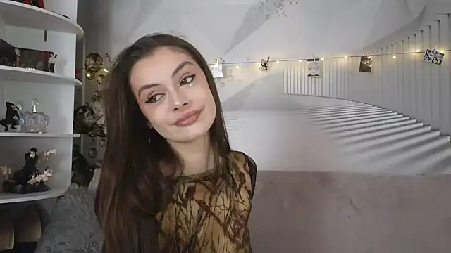 EvoletteLouLou online show from November 24, 4:40 pm