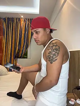 Snapshot of dotado_20xx chatting on March 4, 8:42 am dotado 20xx online show from March 4, 8:42 am