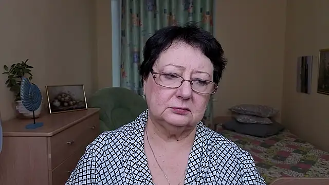 Snapshot of Margo_Moll chatting on December 5, 7:39 am Margo Moll online show from December 5, 7:39 am