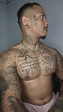 Snapshot of David_tatto1 chatting on July 1, 3:08 am David tatto1 online show from July 1, 3:08 am