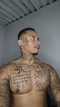 Snapshot of David_tatto1 chatting on July 8, 3:55 am David tatto1 online show from July 8, 3:55 am