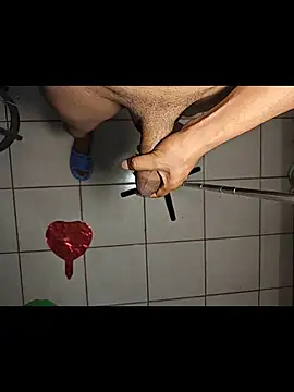 Genaro Dickinson 69 online show from December 1, 3:33 am