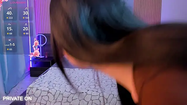 samanthaa moon online show from September 12, 5:57 pm